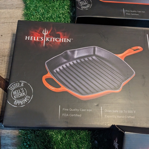 Unopened Hell's Kitchen Set - Picture 4 of 6